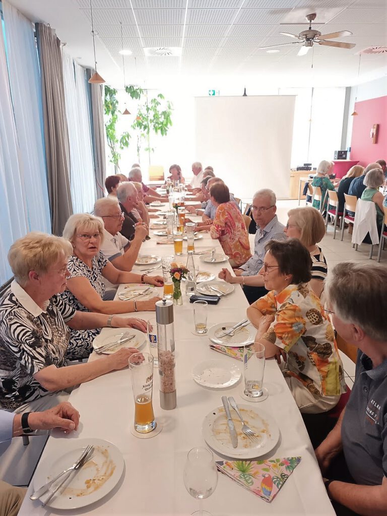 Abschlusstreffen der Reiselustigen